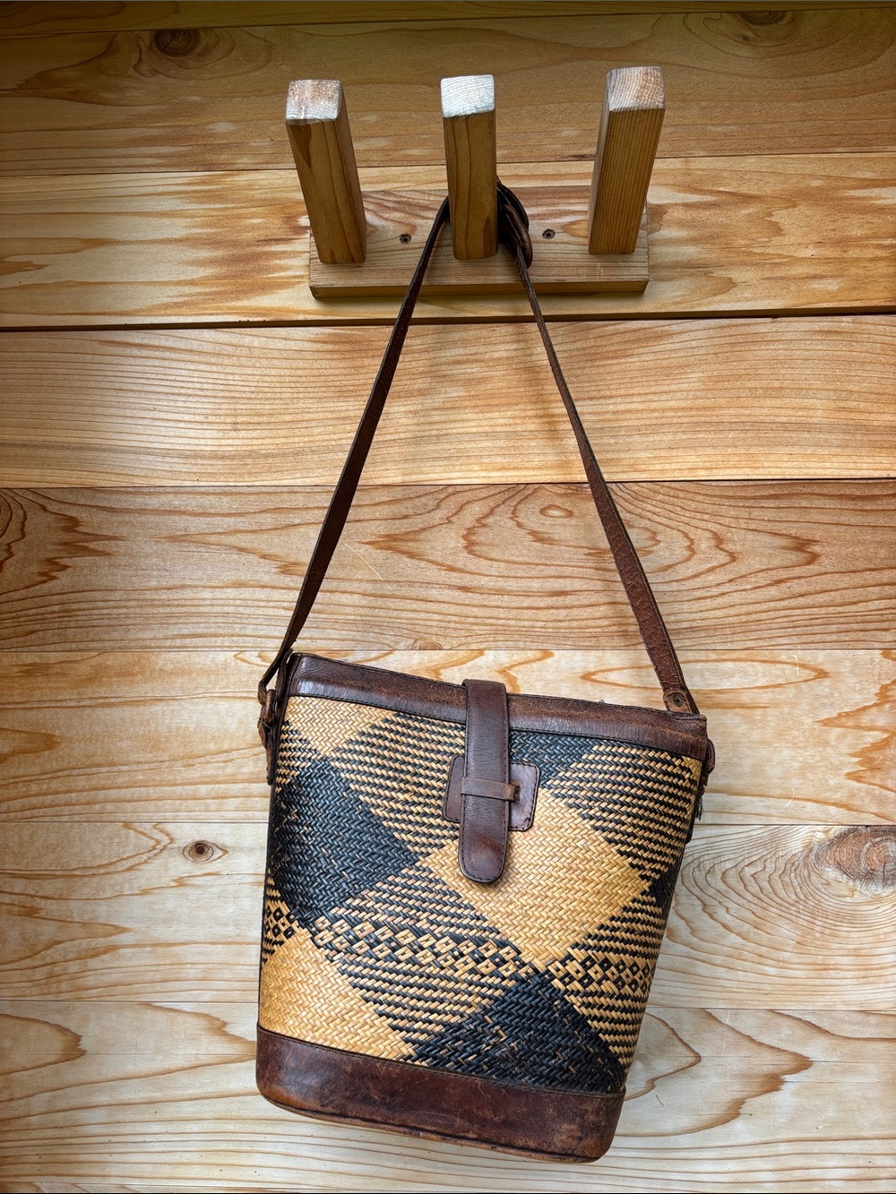 Vintage Elliot Lucca Woven Genuine Leather Shoulder Bag Boho Artisan Purse